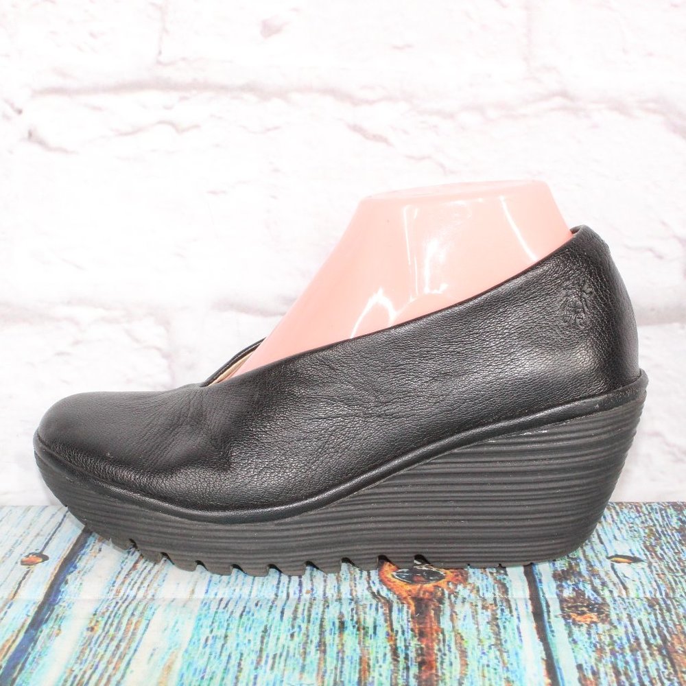 Fly London Yaz Mousse Court Shoes Black Leather Wedge Size 8 / 38